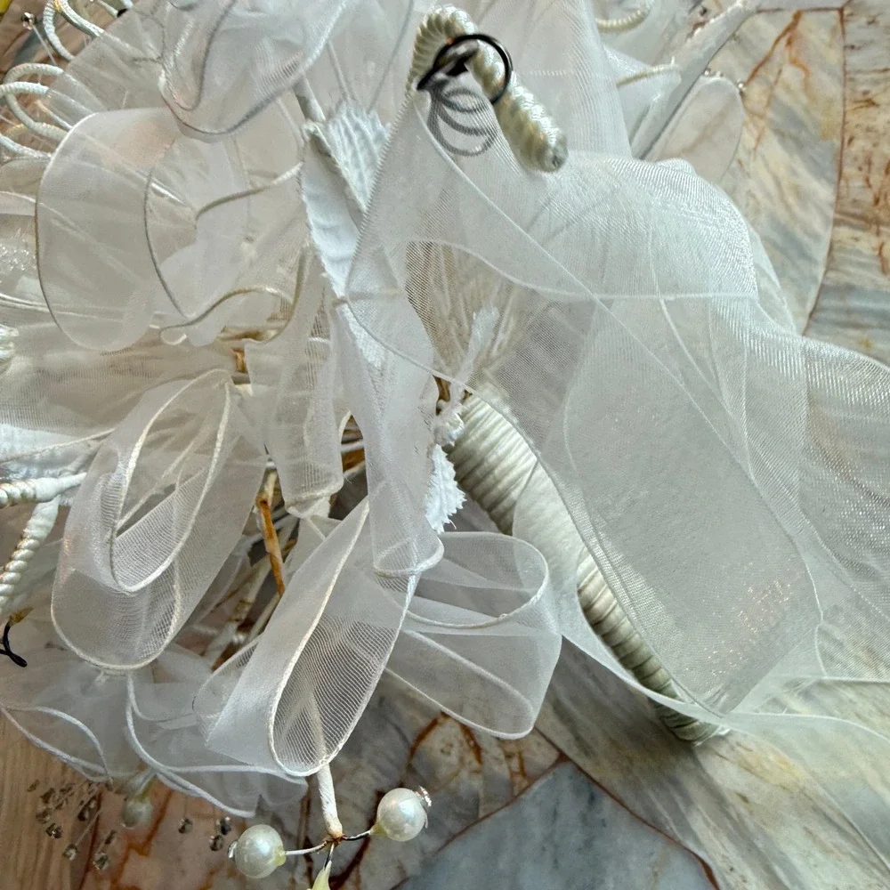 White Bridal Wedding Bouquet Artificial Flowers Pearls Rhinestones‎ Crystal Wire